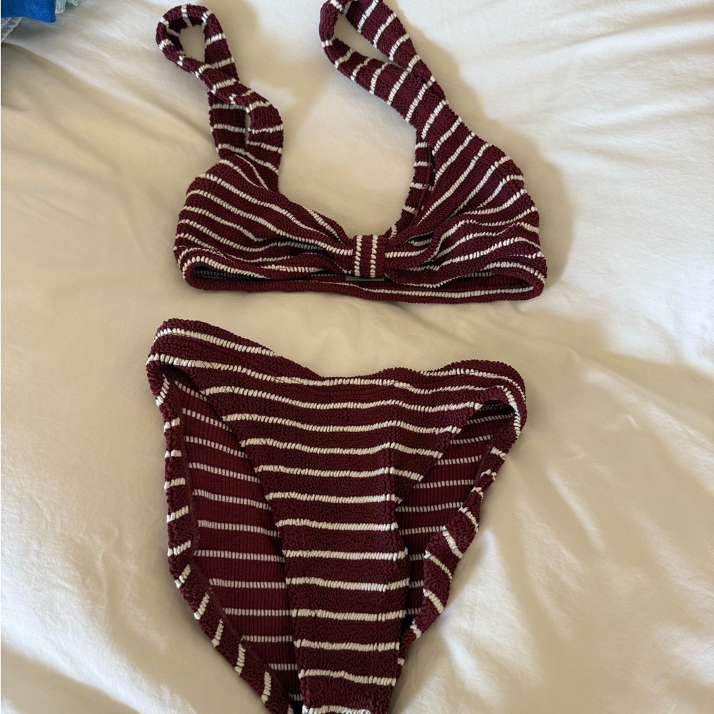 Hunza G Bonnie Bikini - Picture 2 of 5